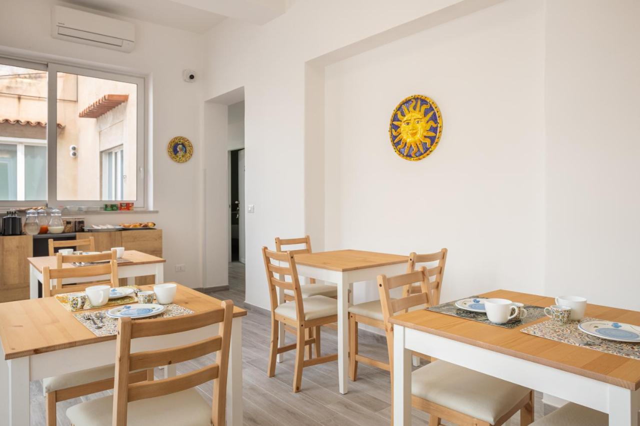 Le Cinque Stanze Palermo Room&Breakfast Εξωτερικό φωτογραφία