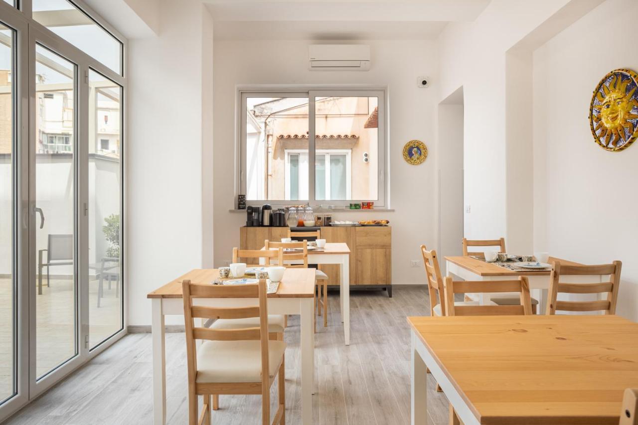 Le Cinque Stanze Palermo Room&Breakfast Εξωτερικό φωτογραφία